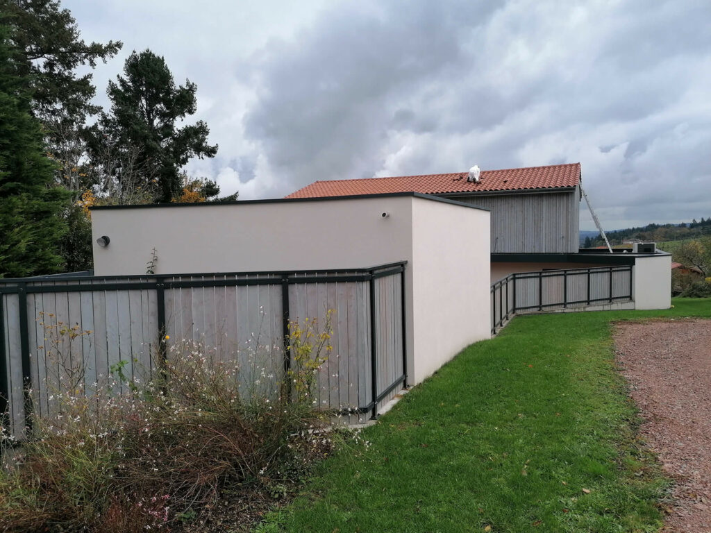 Maison individuelle avec ossature en bois, à Villemontais.